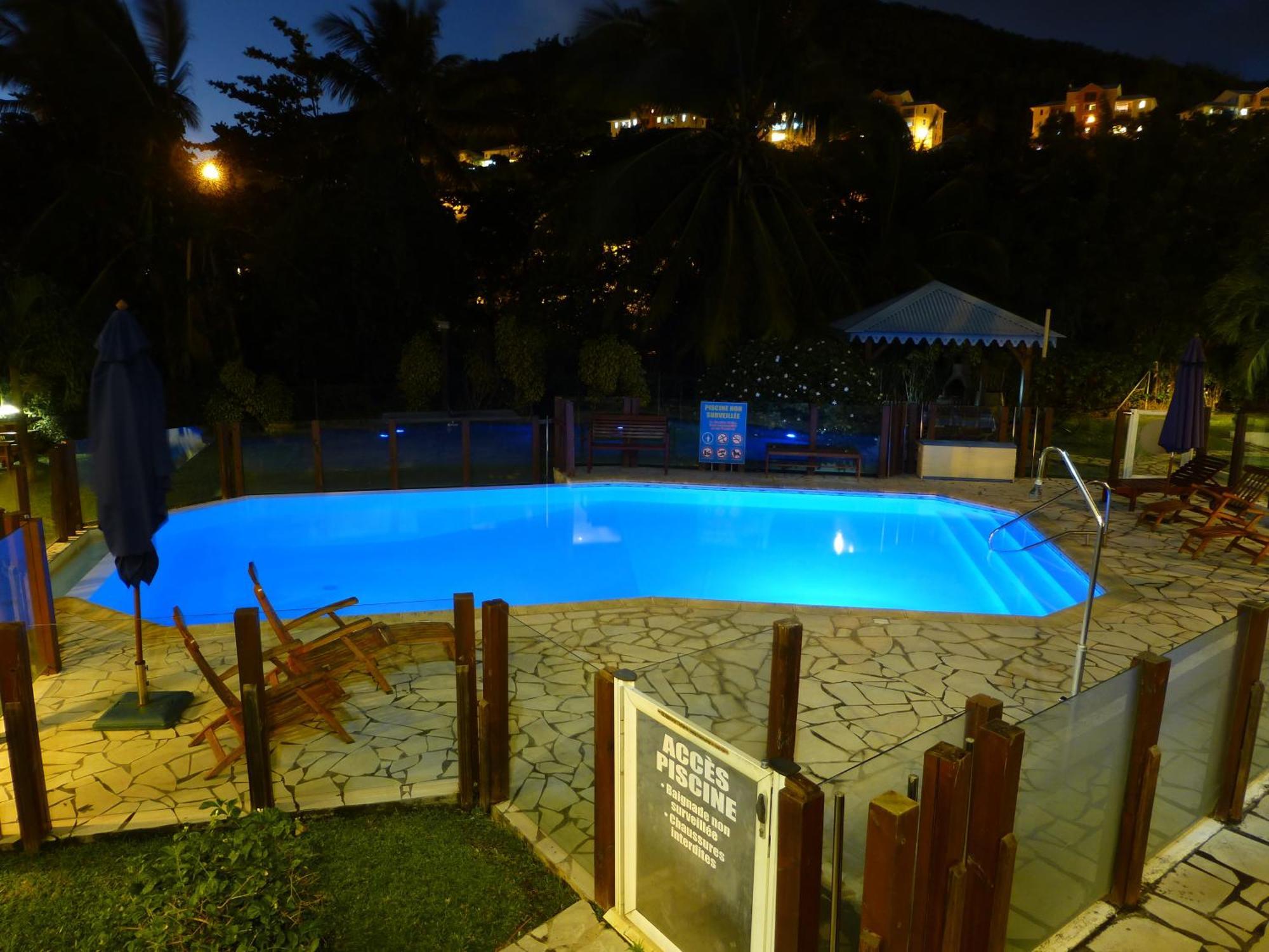 Les Creolines Aparthotel Sainte-Luce Buitenkant foto